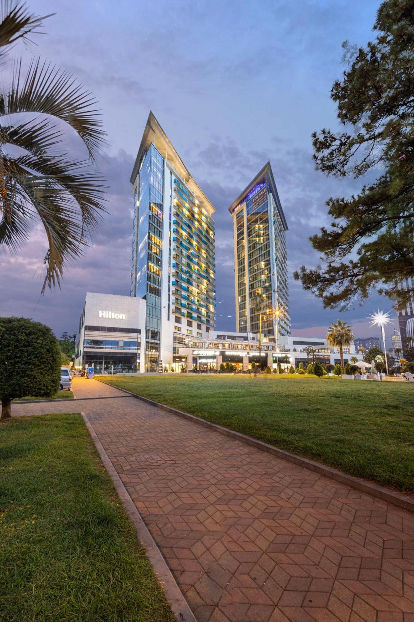 Hilton Batumi Hotel Exterior photo Hilton İzmir